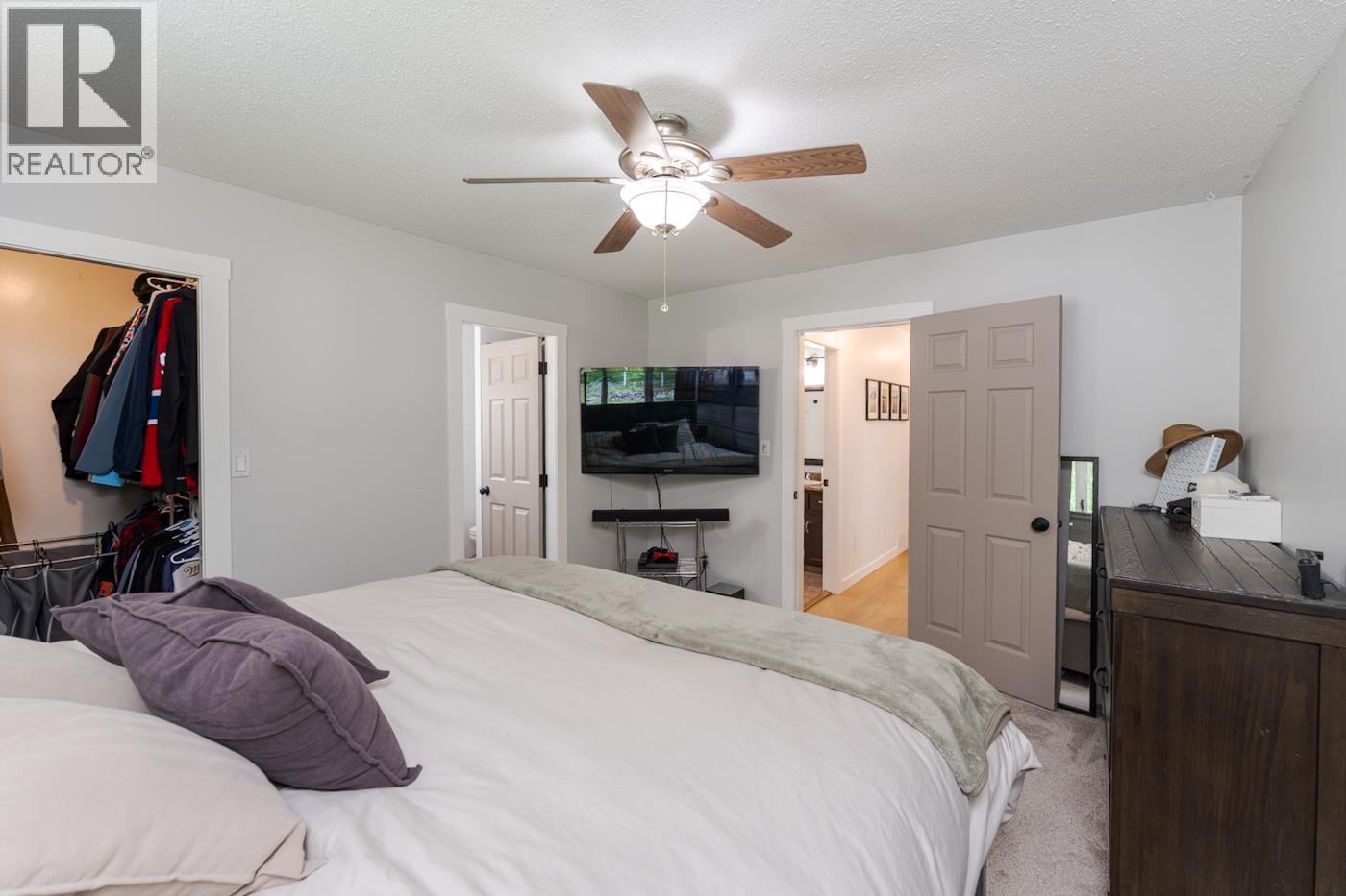 Photo 25 of 40 — 4850 NORTH MEADOW ROAD · Prince George, BC
