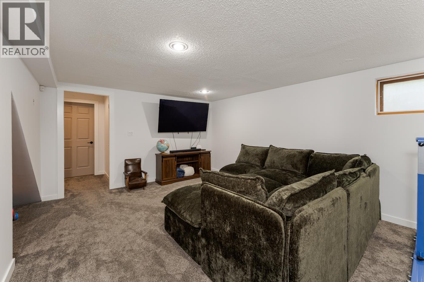Photo 28 of 40 — 4850 NORTH MEADOW ROAD · Prince George, BC