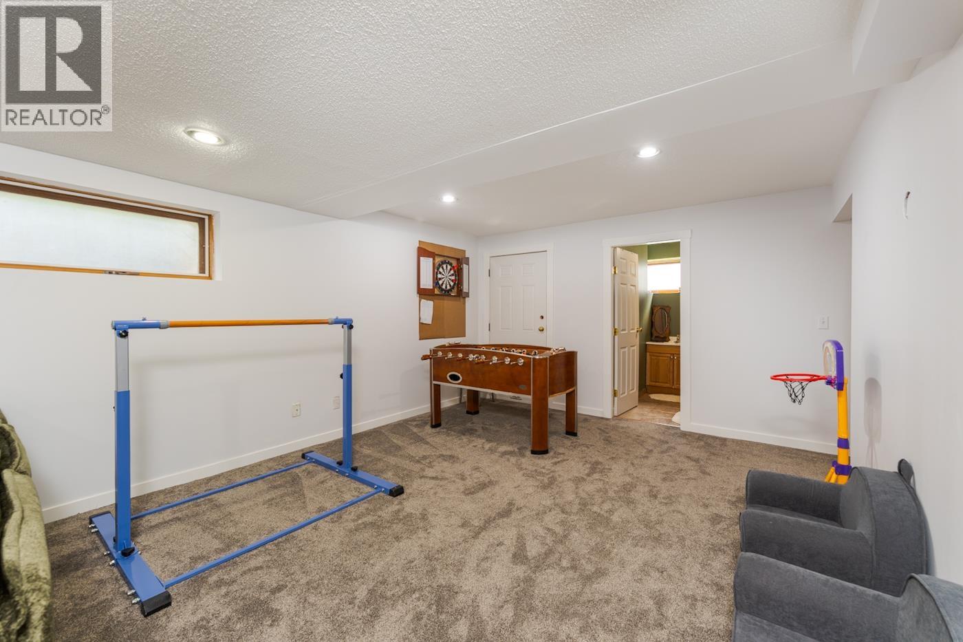 Photo 29 of 40 — 4850 NORTH MEADOW ROAD · Prince George, BC
