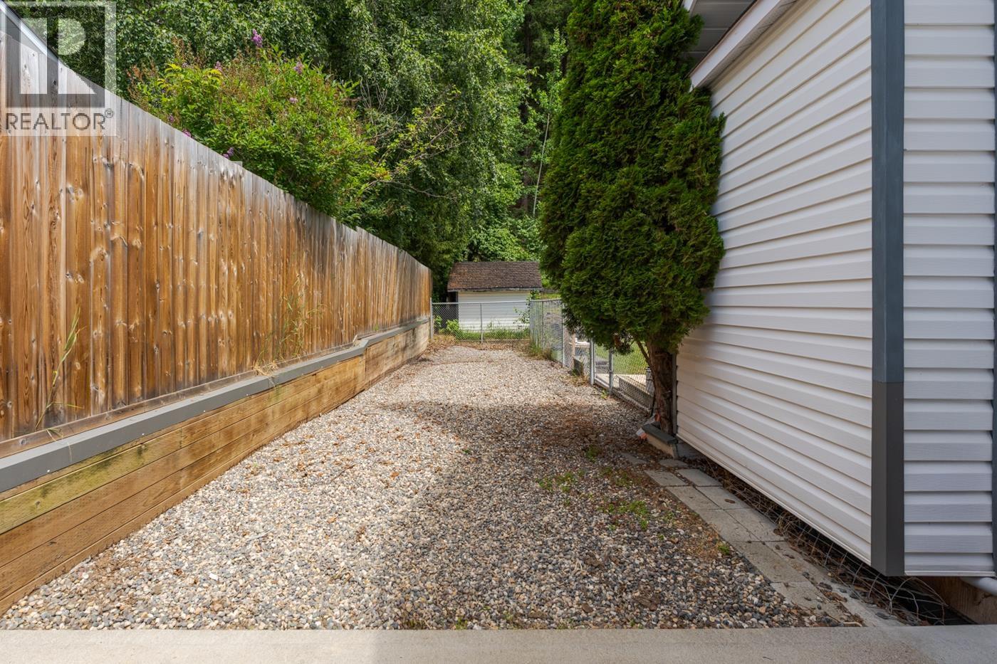 Photo 38 of 40 — 4850 NORTH MEADOW ROAD · Prince George, BC