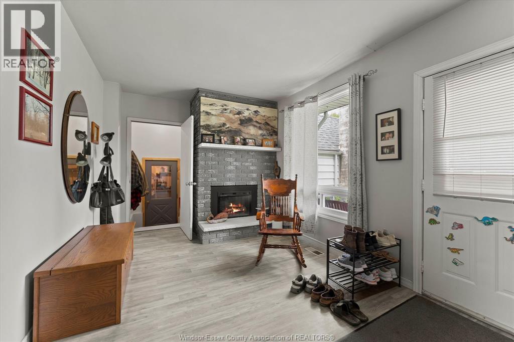 702 Notre Dame STREET - 5