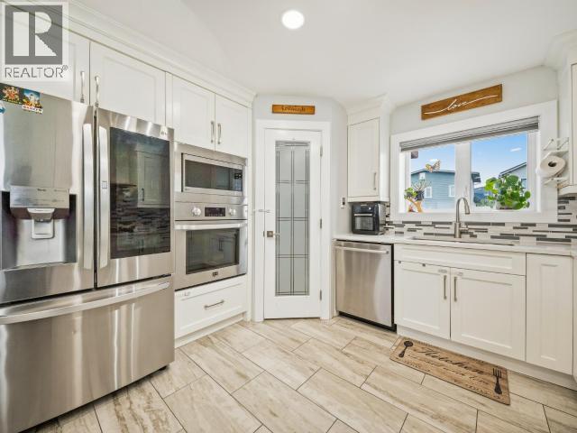61 EVELYN AVENUE - 13