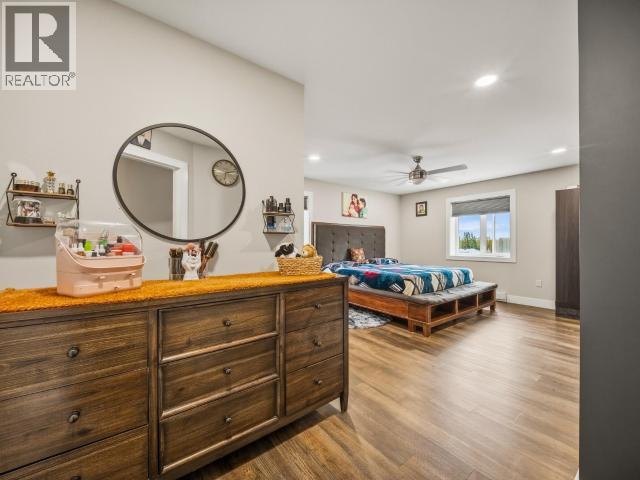 61 EVELYN AVENUE - 26