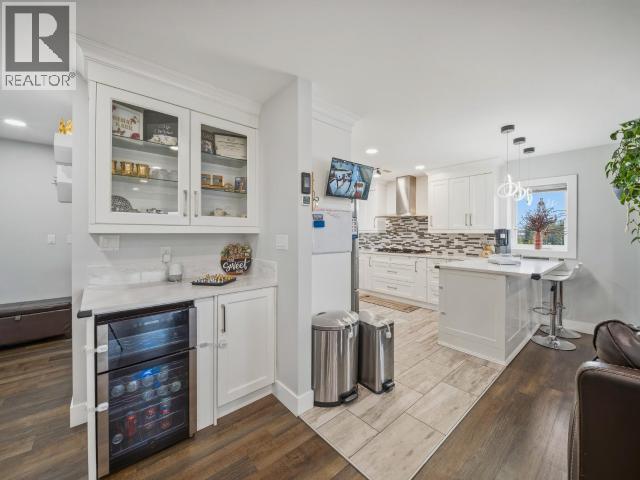 61 EVELYN AVENUE - 8