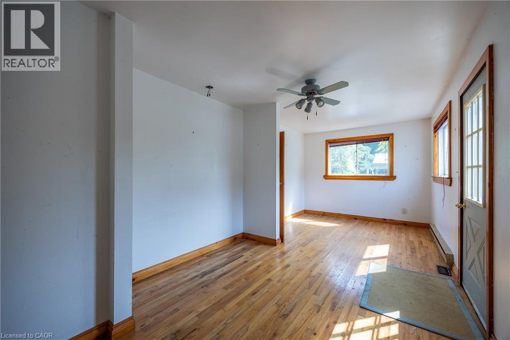 7 DOUGLAS Street - 12