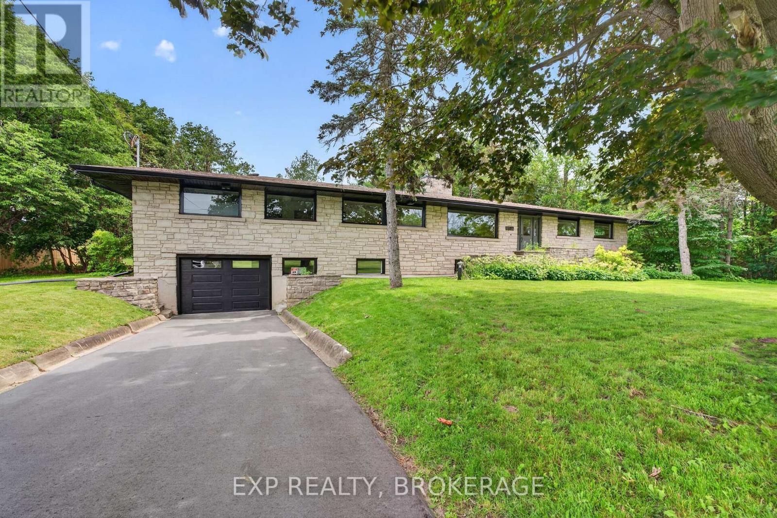 1802 SYDENHAM ROAD - 1