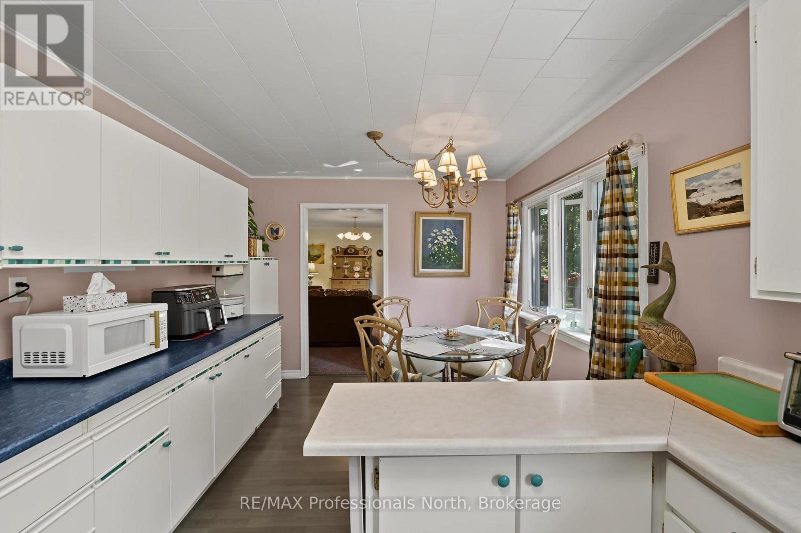 5 STOUFFER STREET - 12
