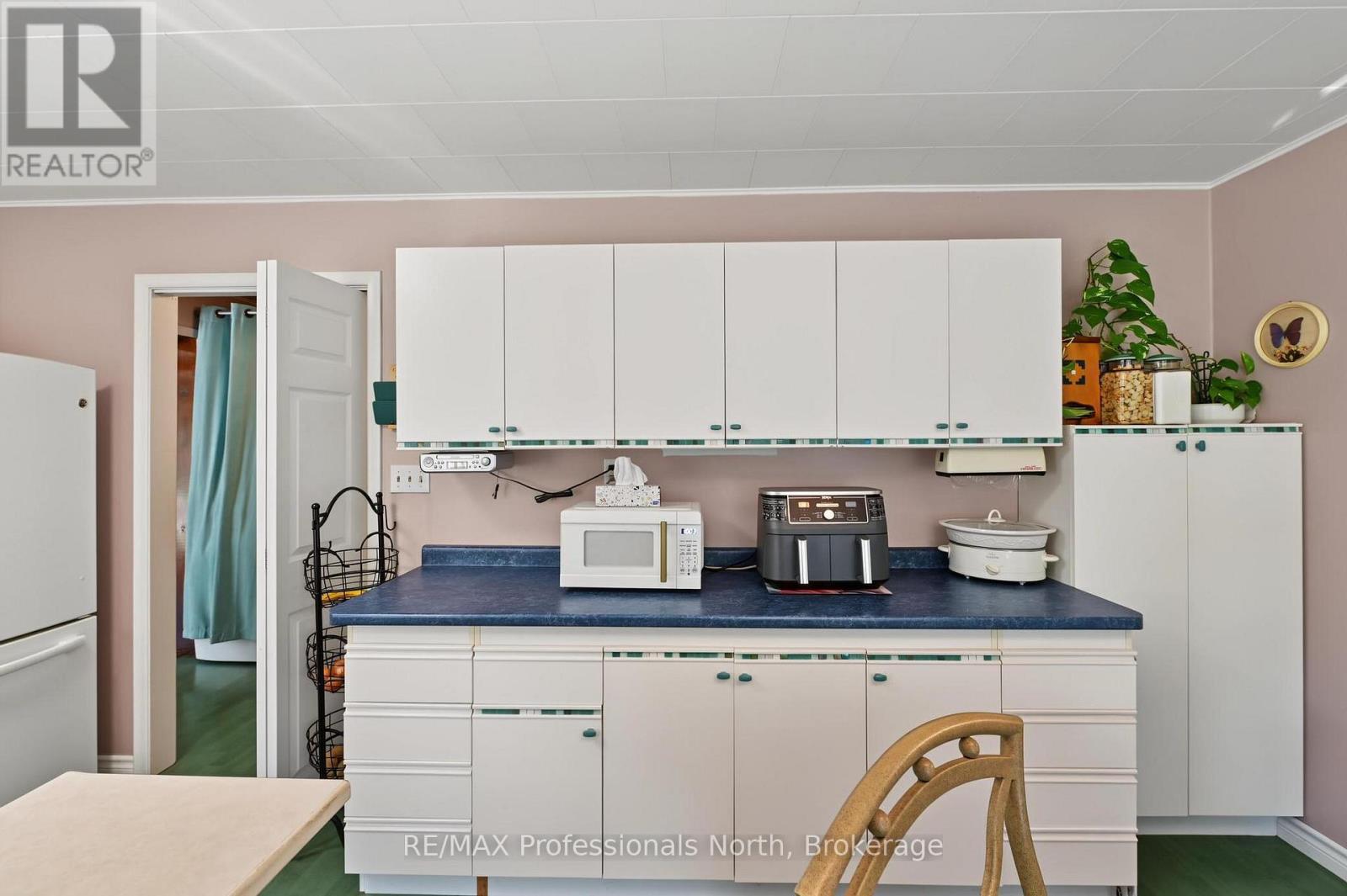 5 STOUFFER STREET - 13