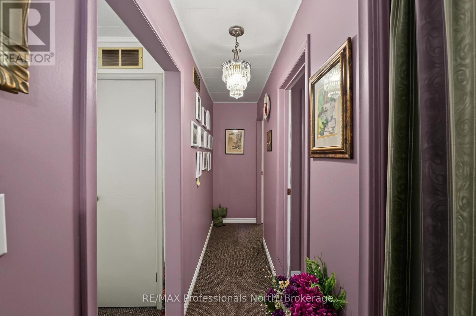5 STOUFFER STREET - 30