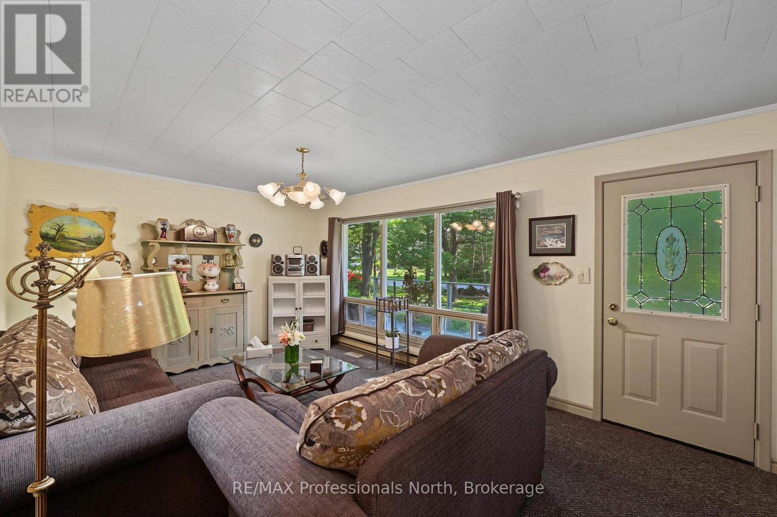5 STOUFFER STREET - 5
