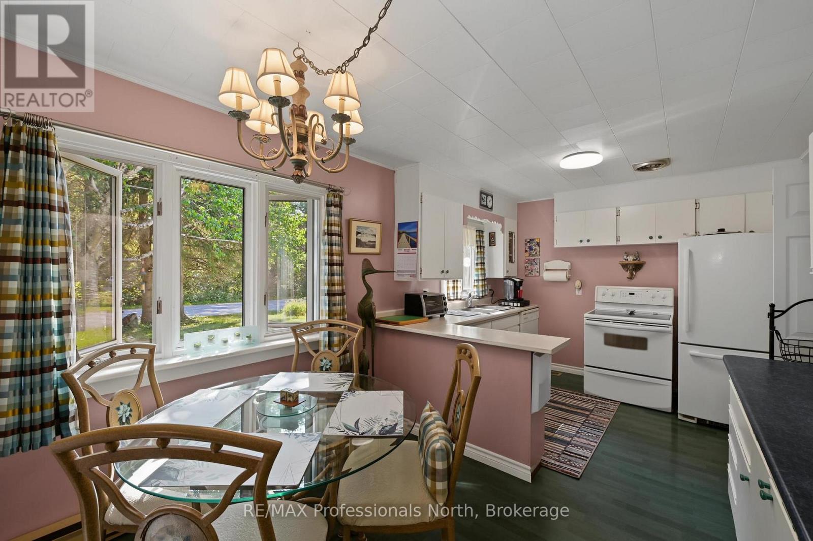 5 STOUFFER STREET - 9