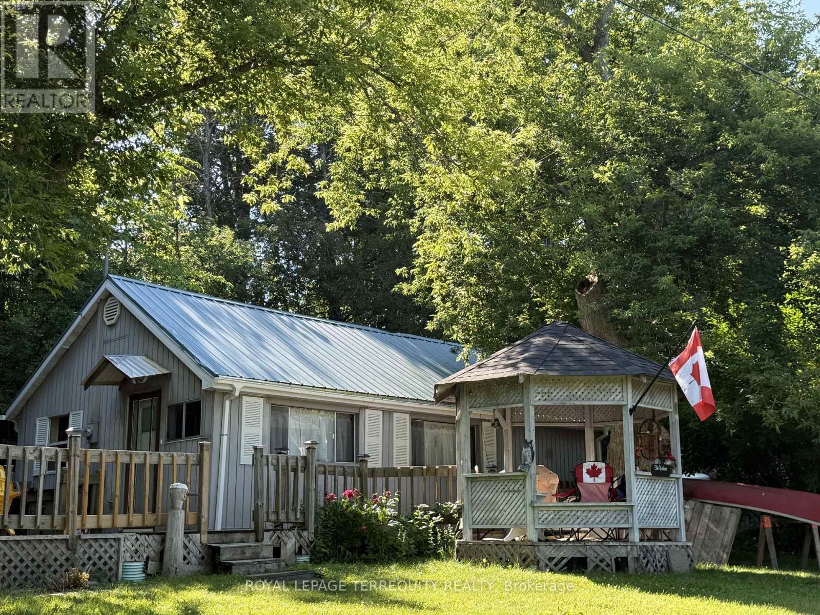 675 HAIGS REACH RD - 2
