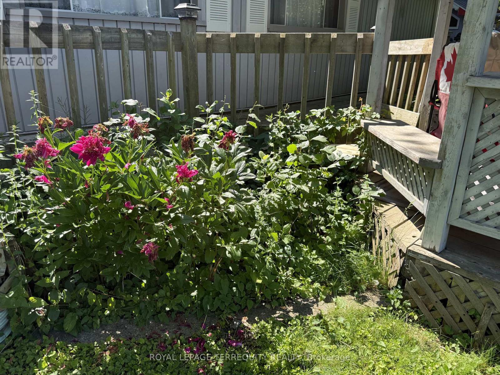 675 HAIGS REACH RD - 15