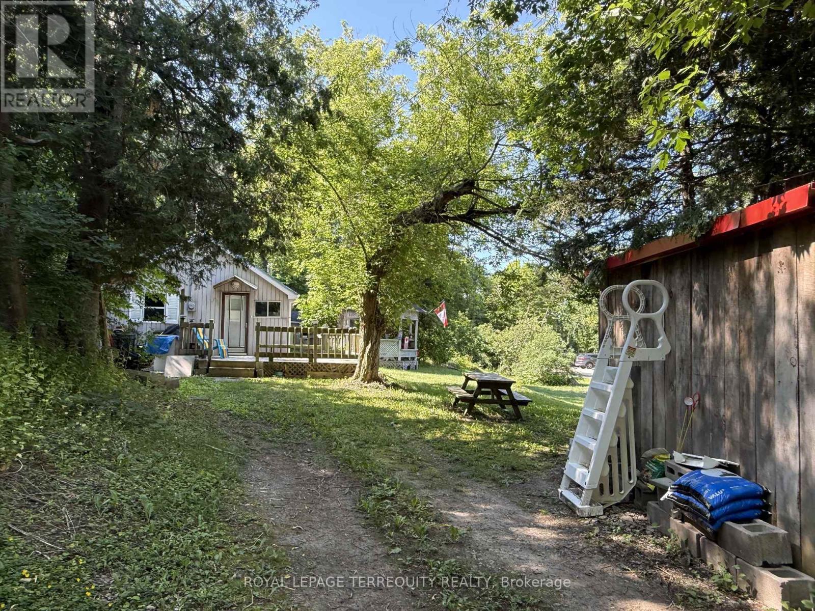675 HAIGS REACH RD - 30