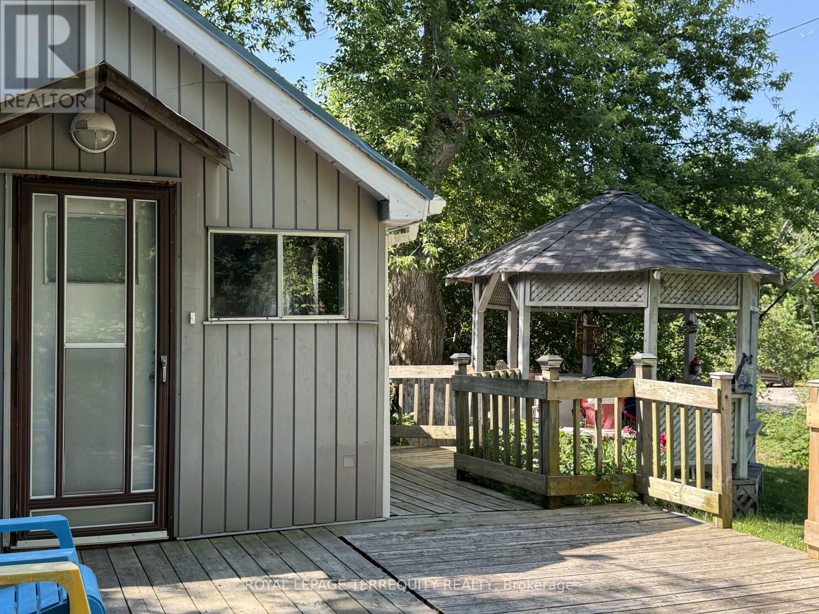 675 HAIGS REACH RD - 4