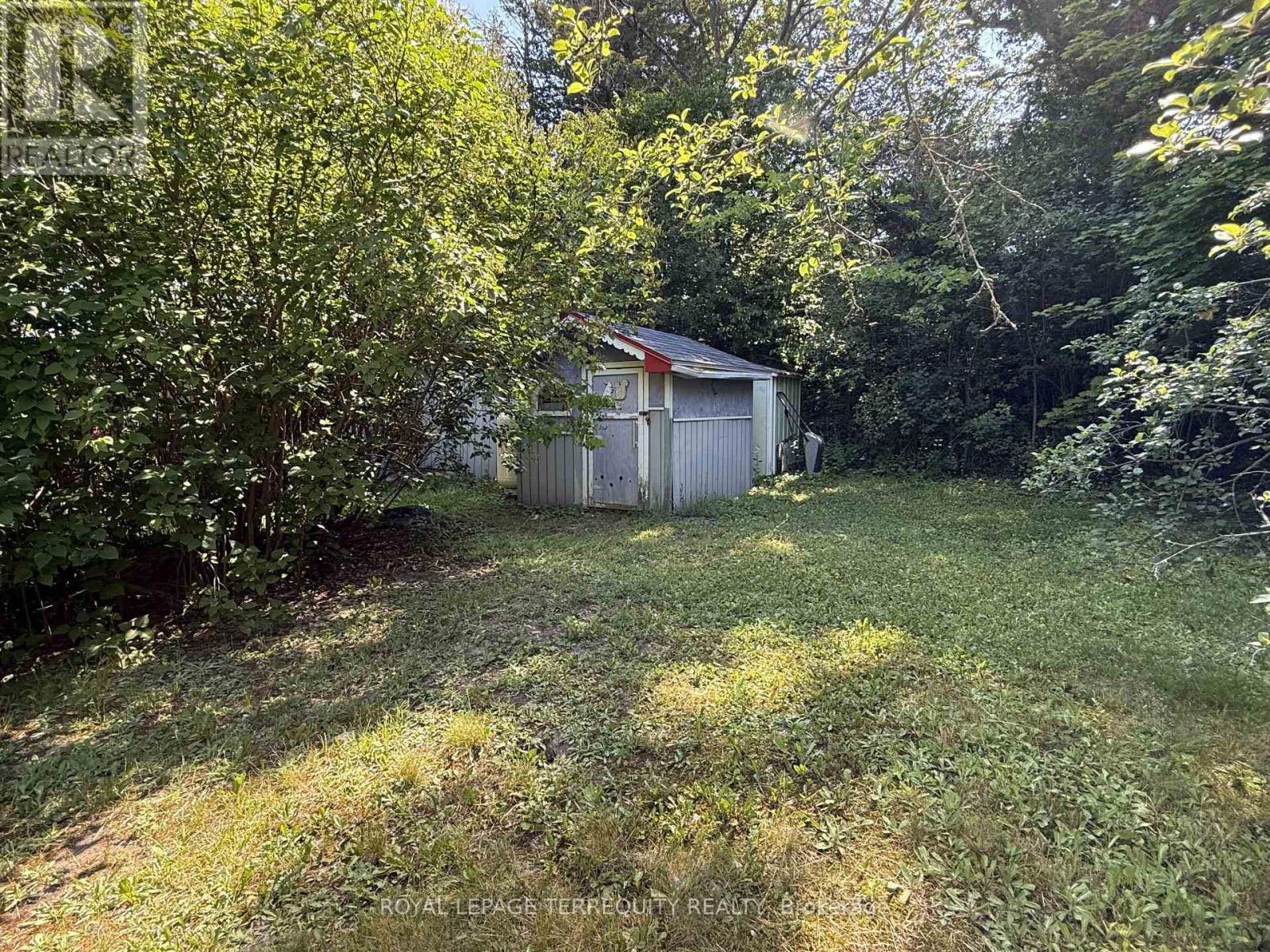 675 HAIGS REACH RD - 32