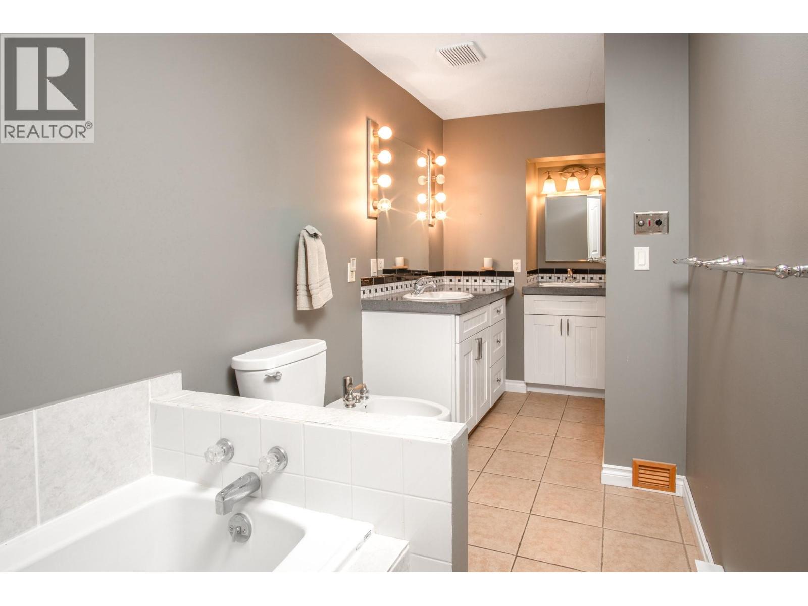 3650 PHILLIPS Road - 22