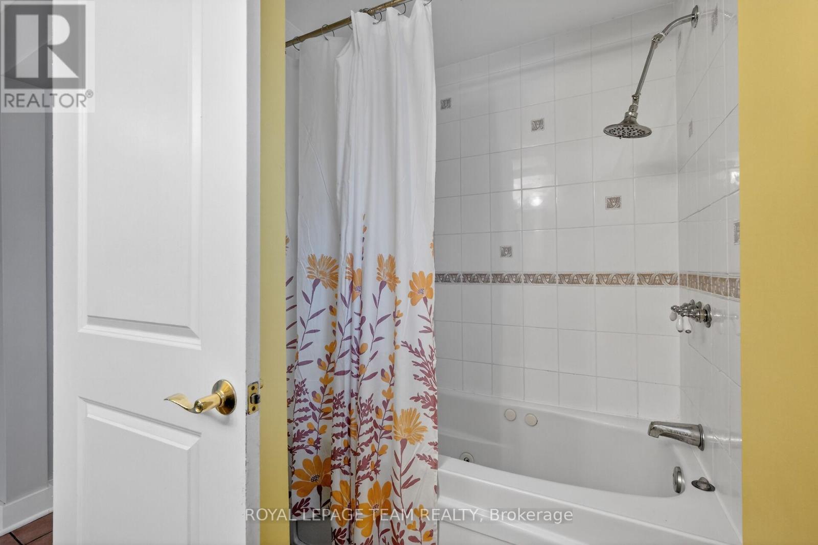 196 PRINCE ALBERT STREET - 13