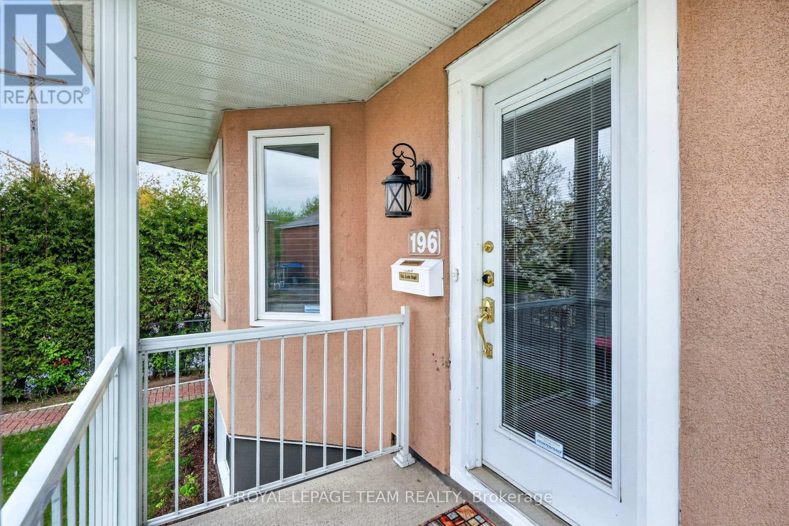 196 PRINCE ALBERT STREET - 3