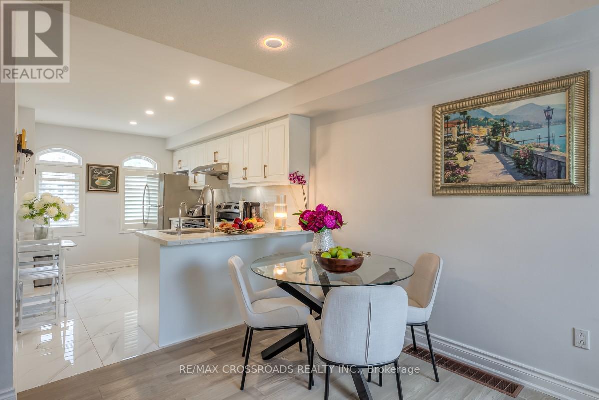 8 LARISSA COURT - 11