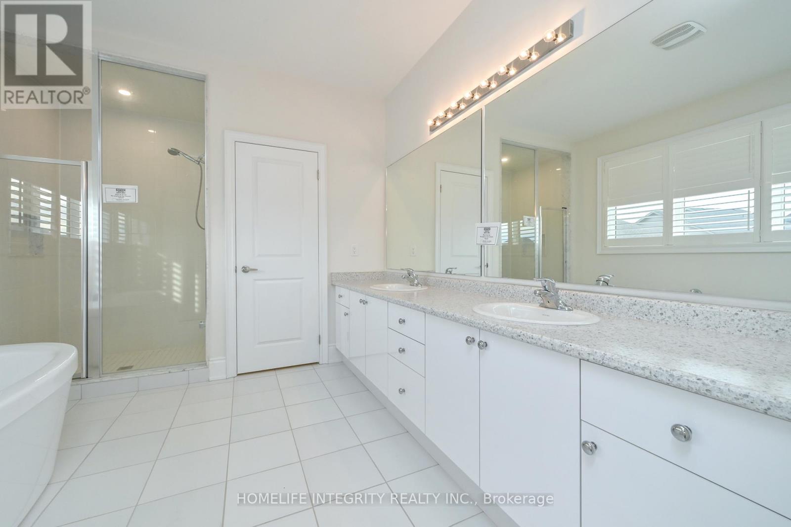 1144 WICKHAM ROAD - 20