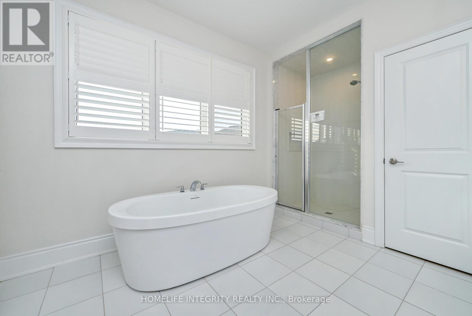 1144 WICKHAM ROAD - 21