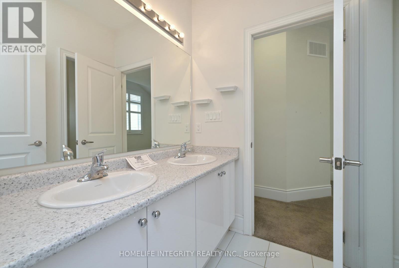 1144 WICKHAM ROAD - 24
