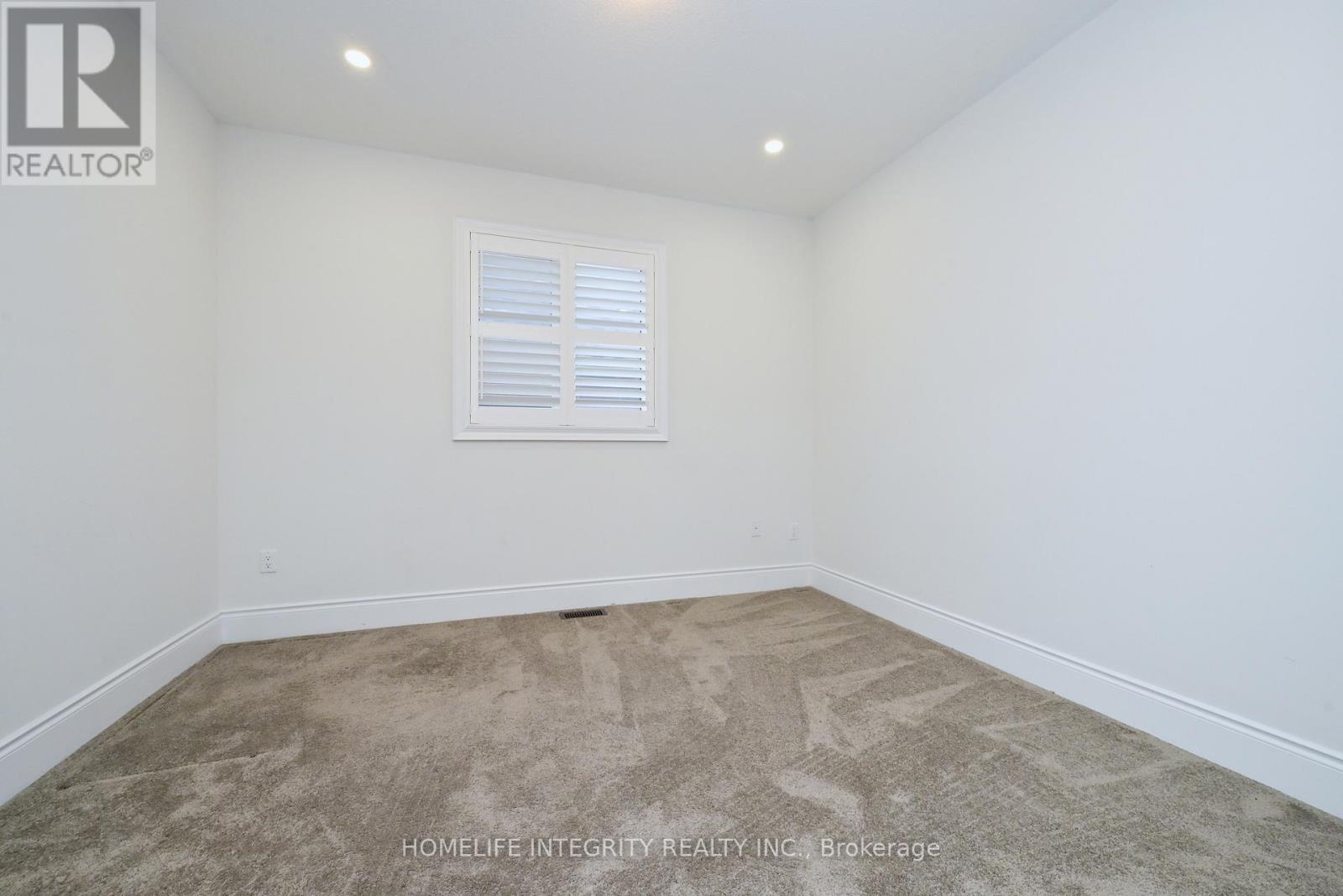 1144 WICKHAM ROAD - 29