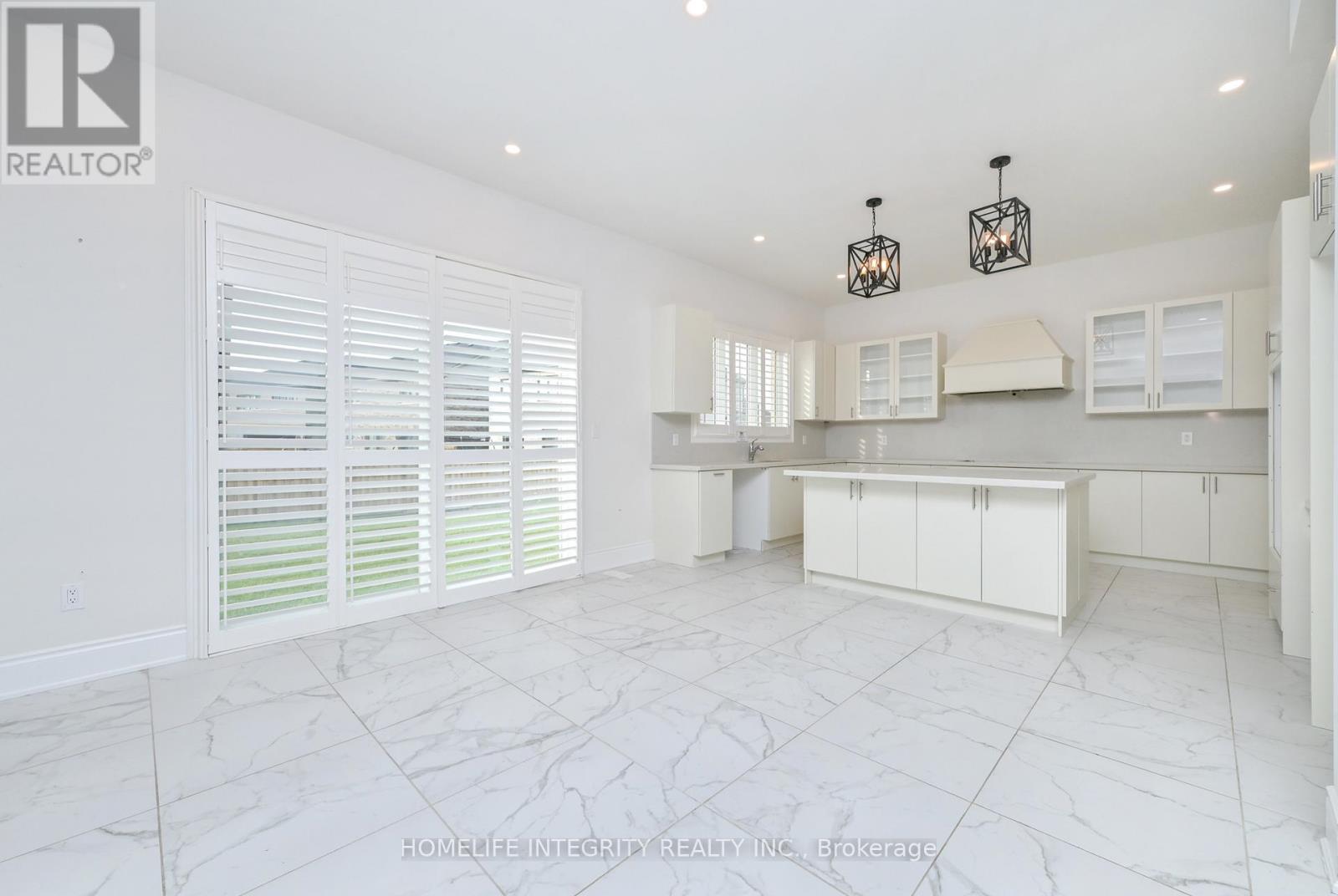 1144 WICKHAM ROAD - 5