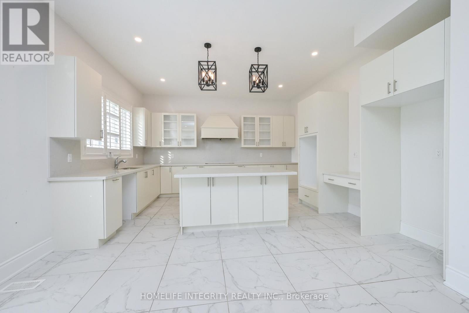 1144 WICKHAM ROAD - 6