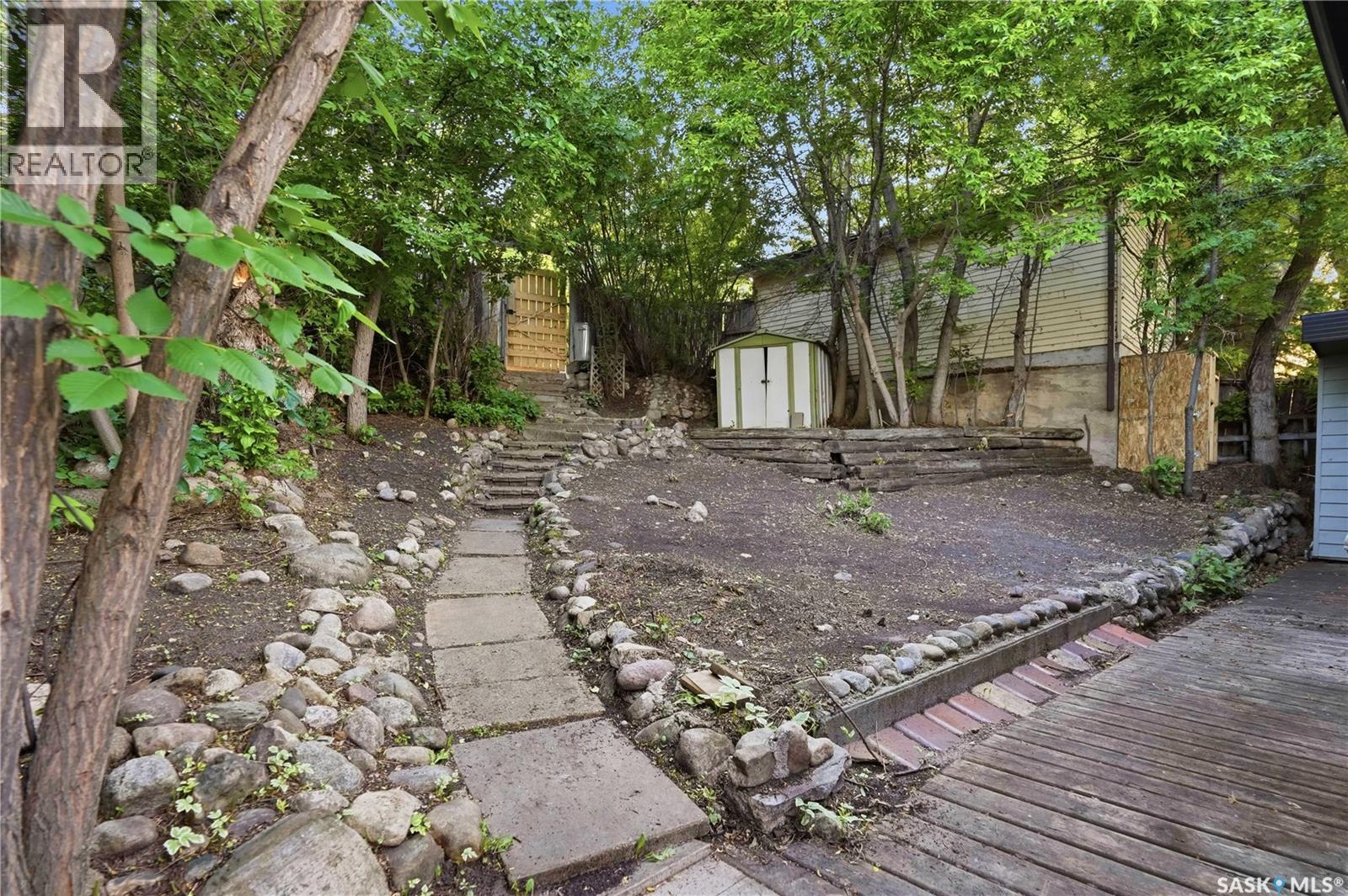 111 B-Say-Tah ROAD - 23