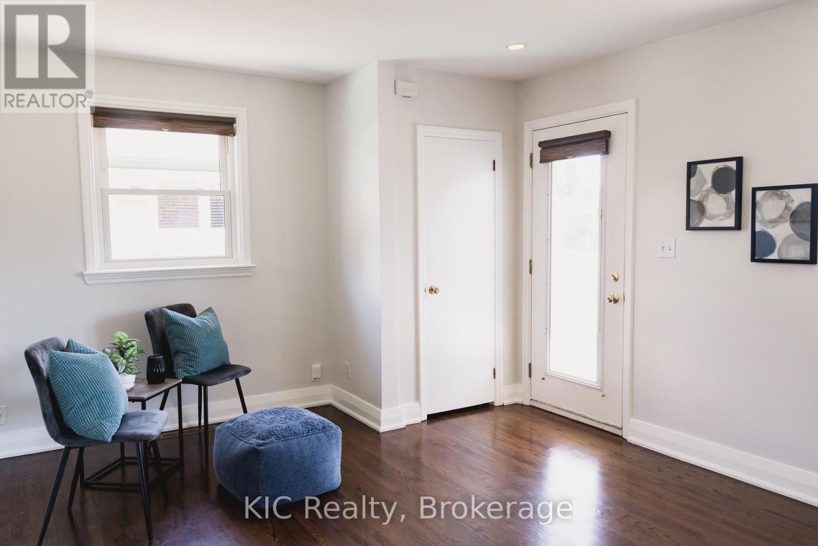 572 SHIRLEY STREET - 6