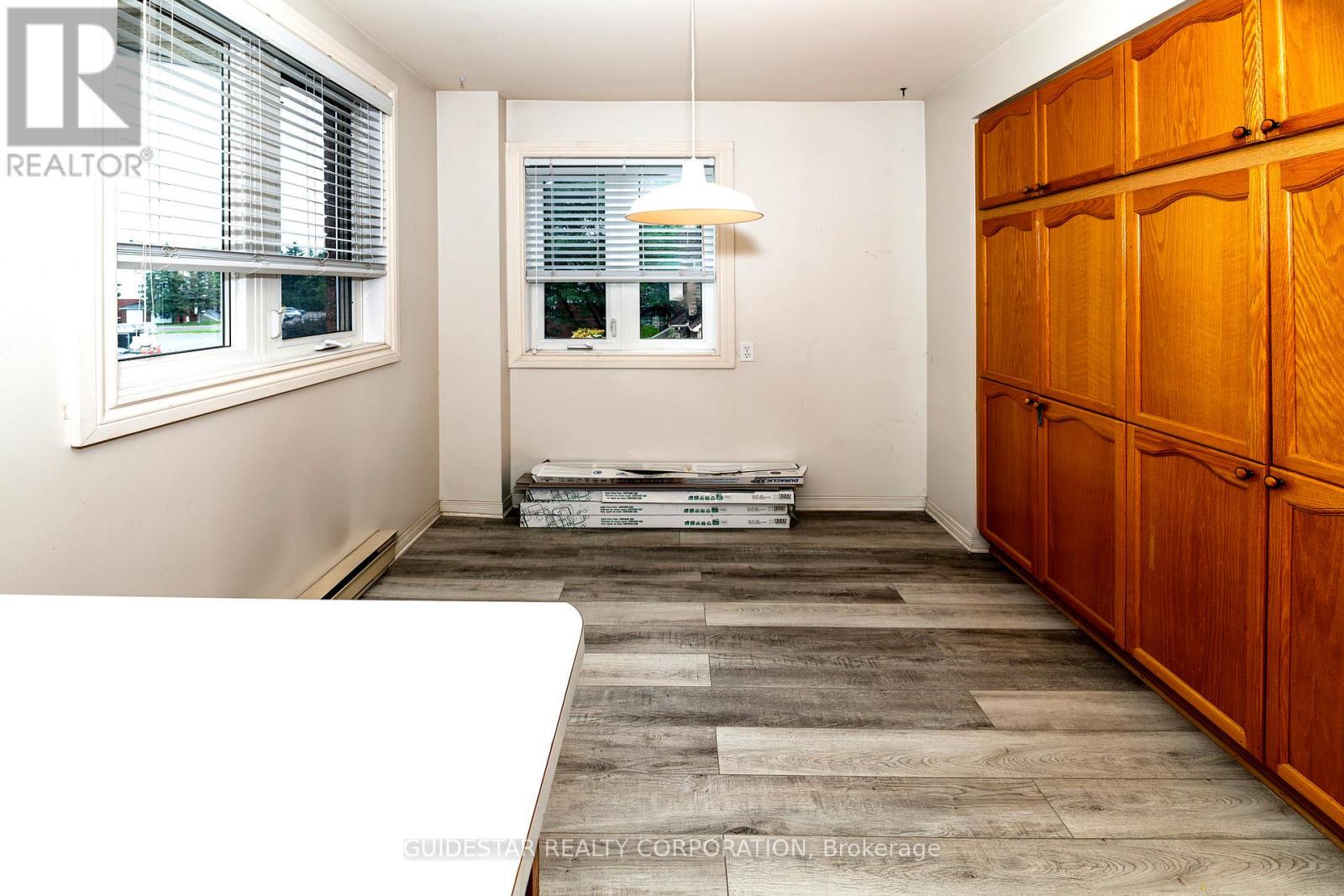 288 BRISTON PRIVATE - 11