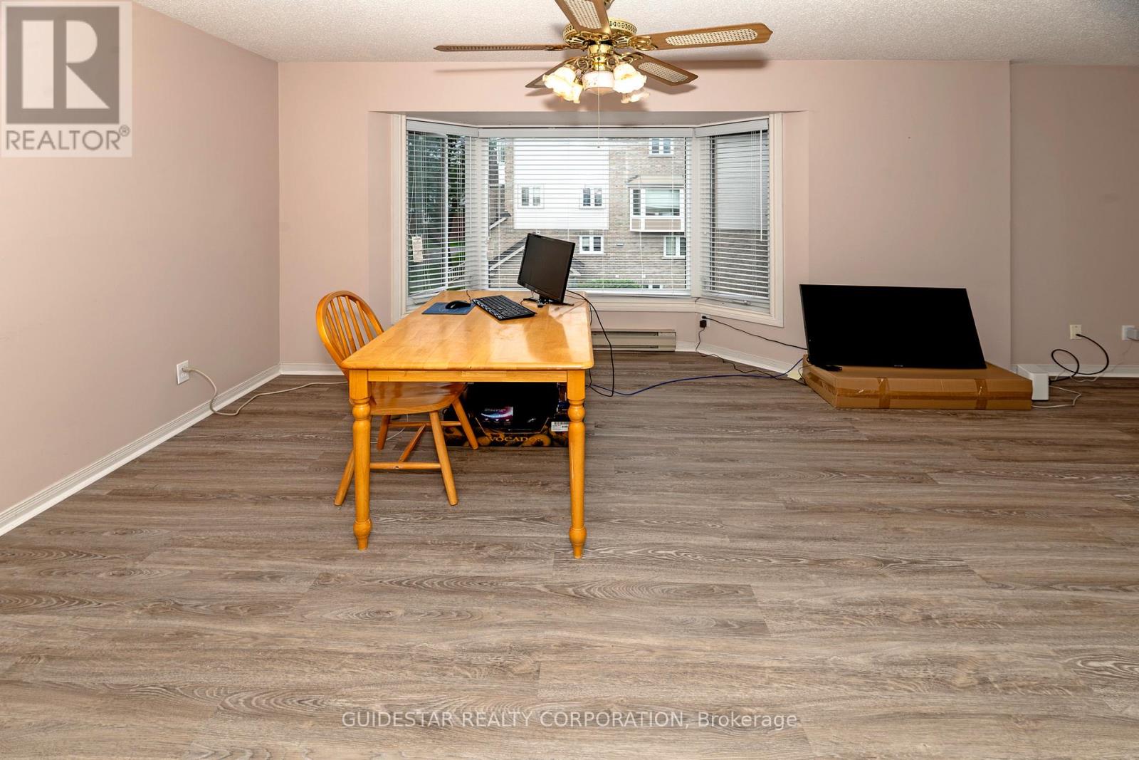 288 BRISTON PRIVATE - 3