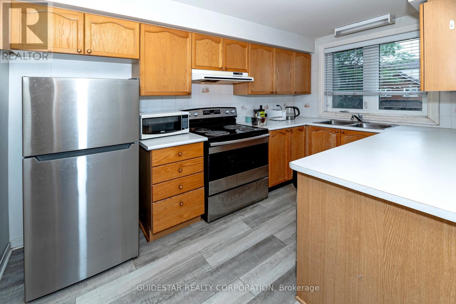 288 BRISTON PRIVATE - 8