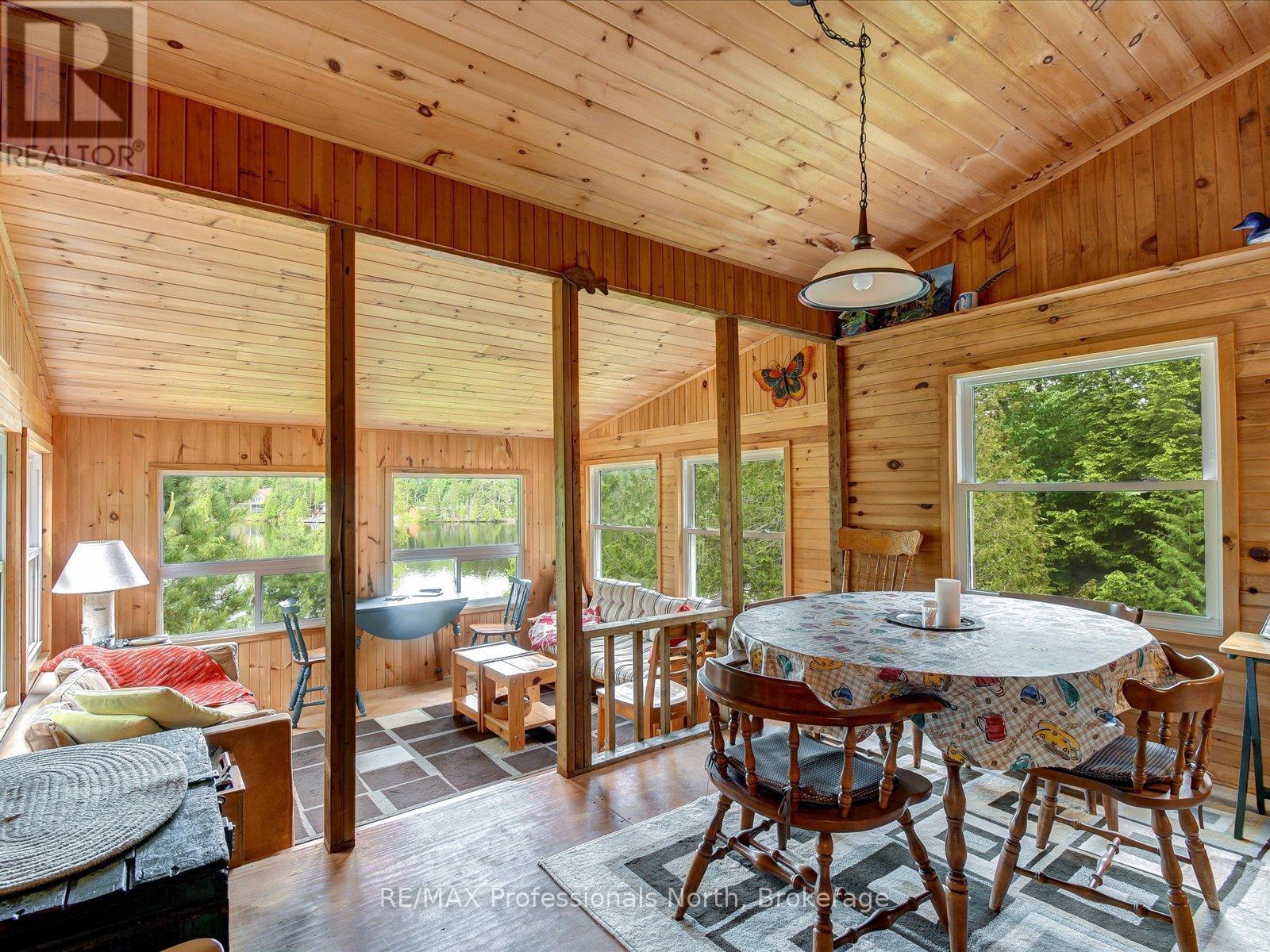 84 LAKESIDE LANE - 24