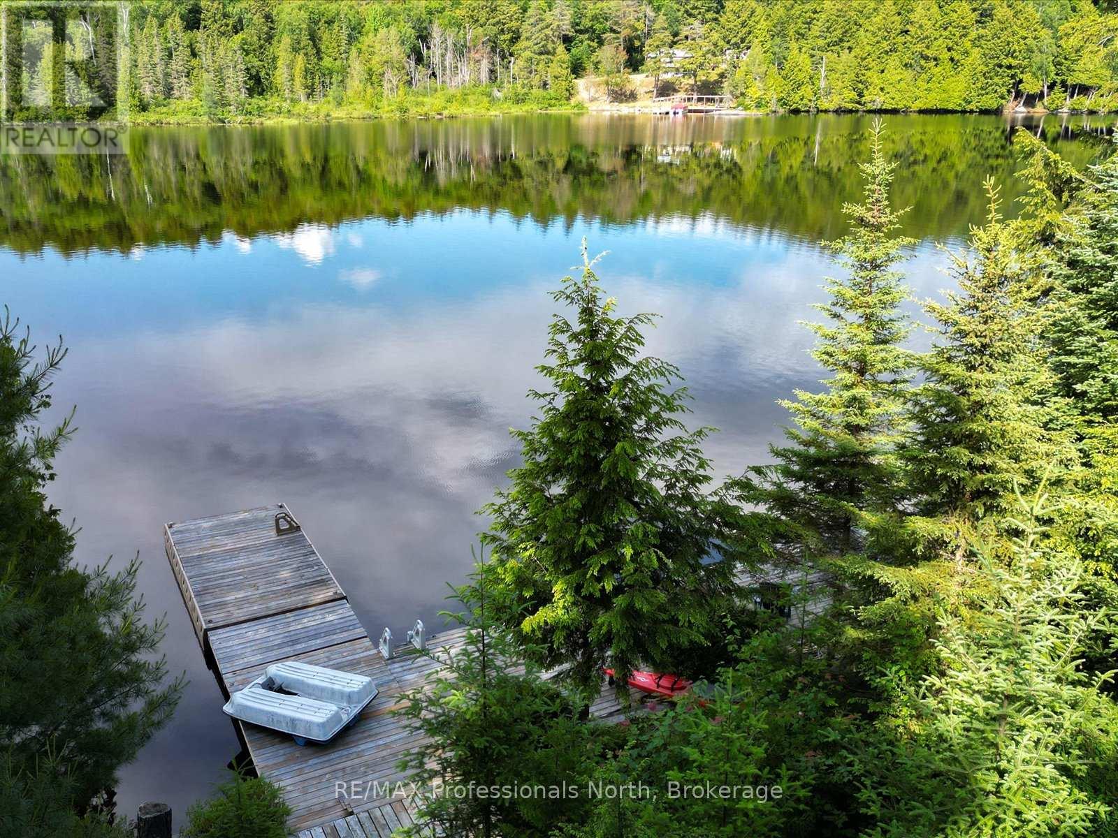 84 LAKESIDE LANE - 36