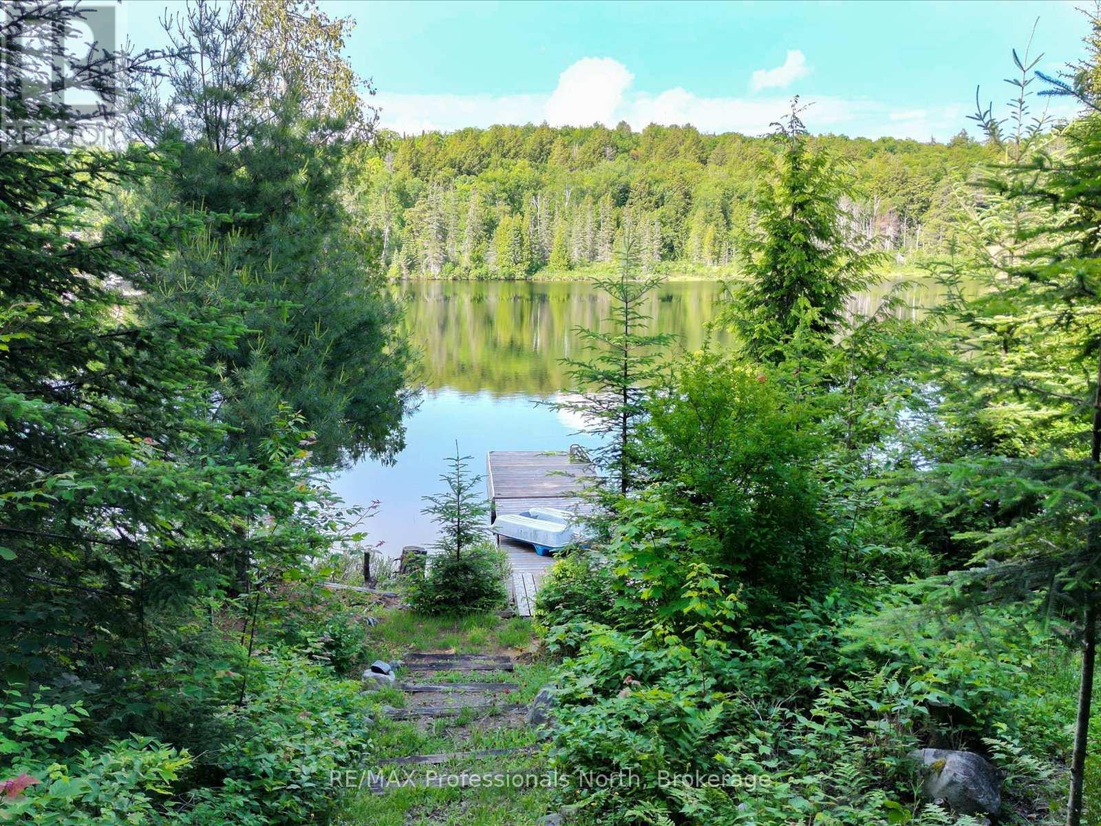 84 LAKESIDE LANE - 37