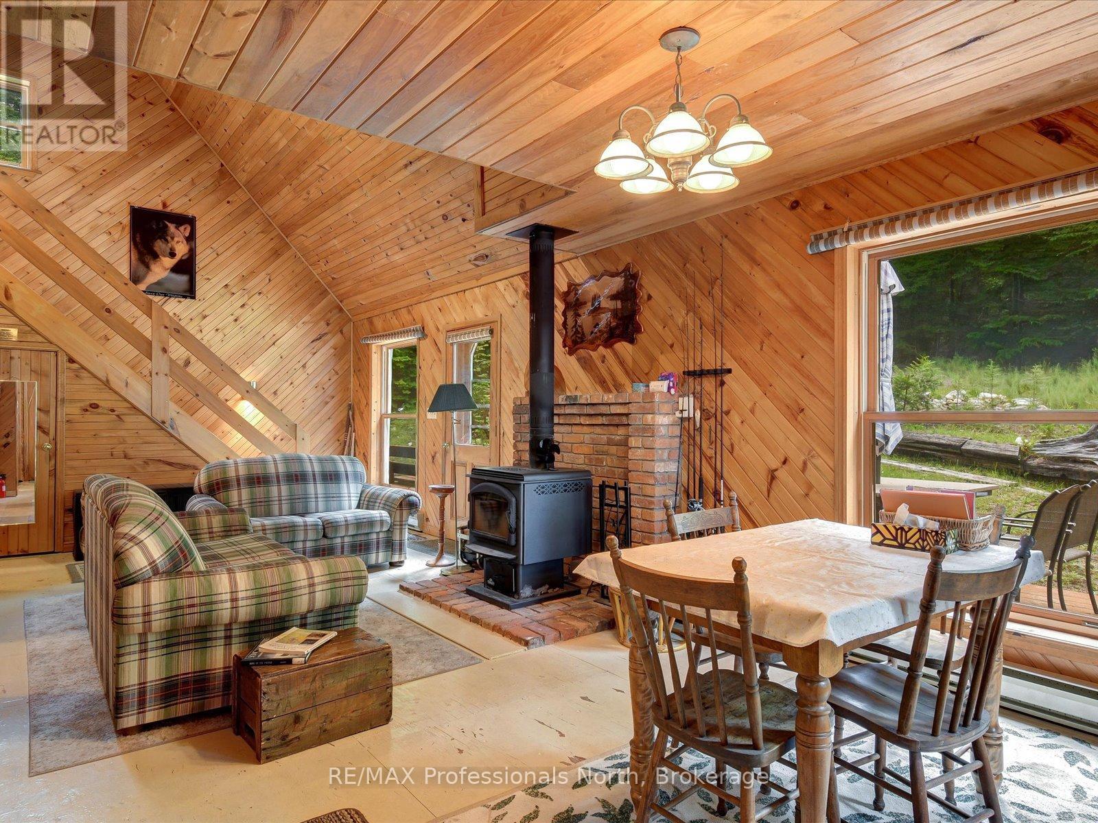 84 LAKESIDE LANE - 6