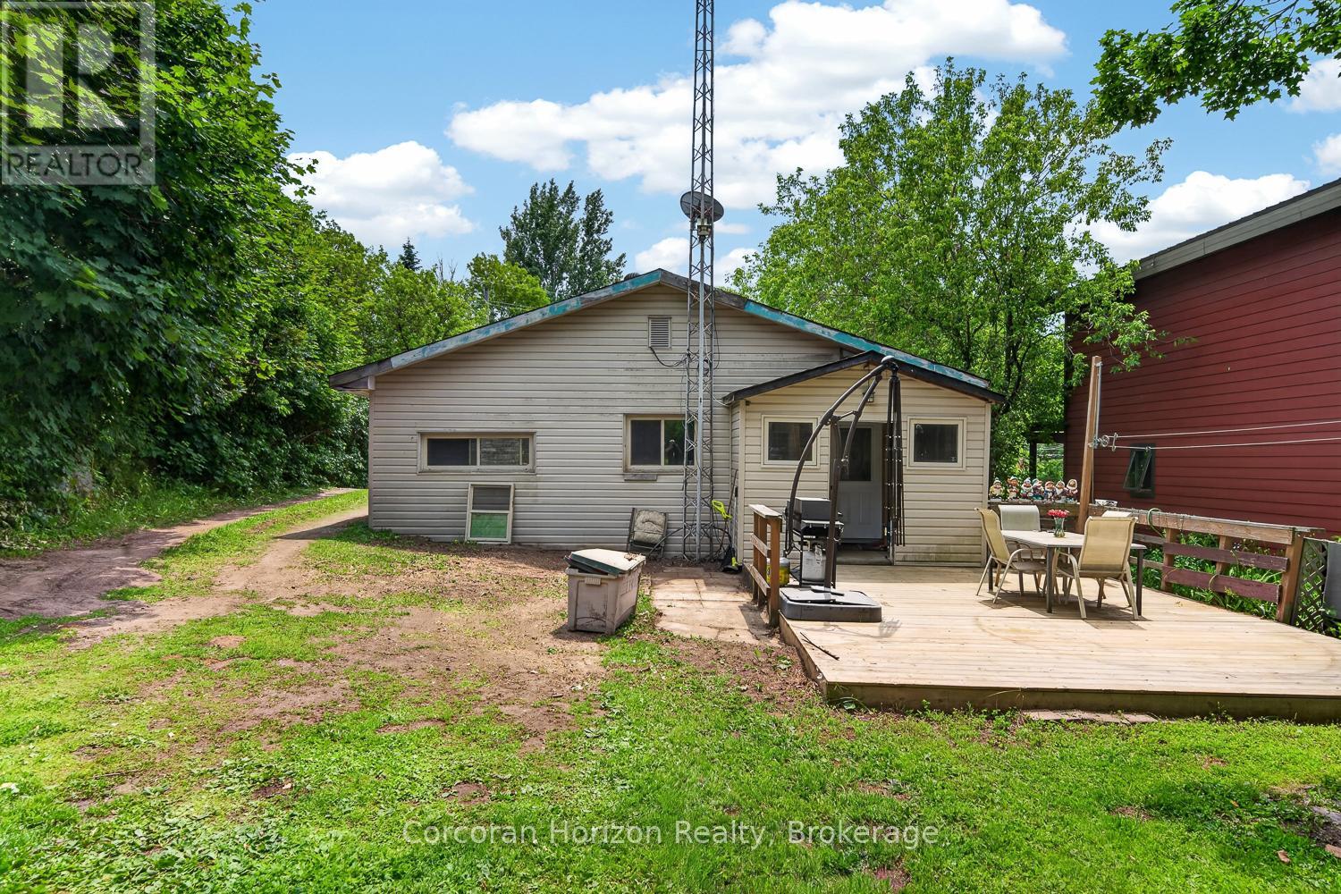 20 PARRY SOUND ROAD - 4