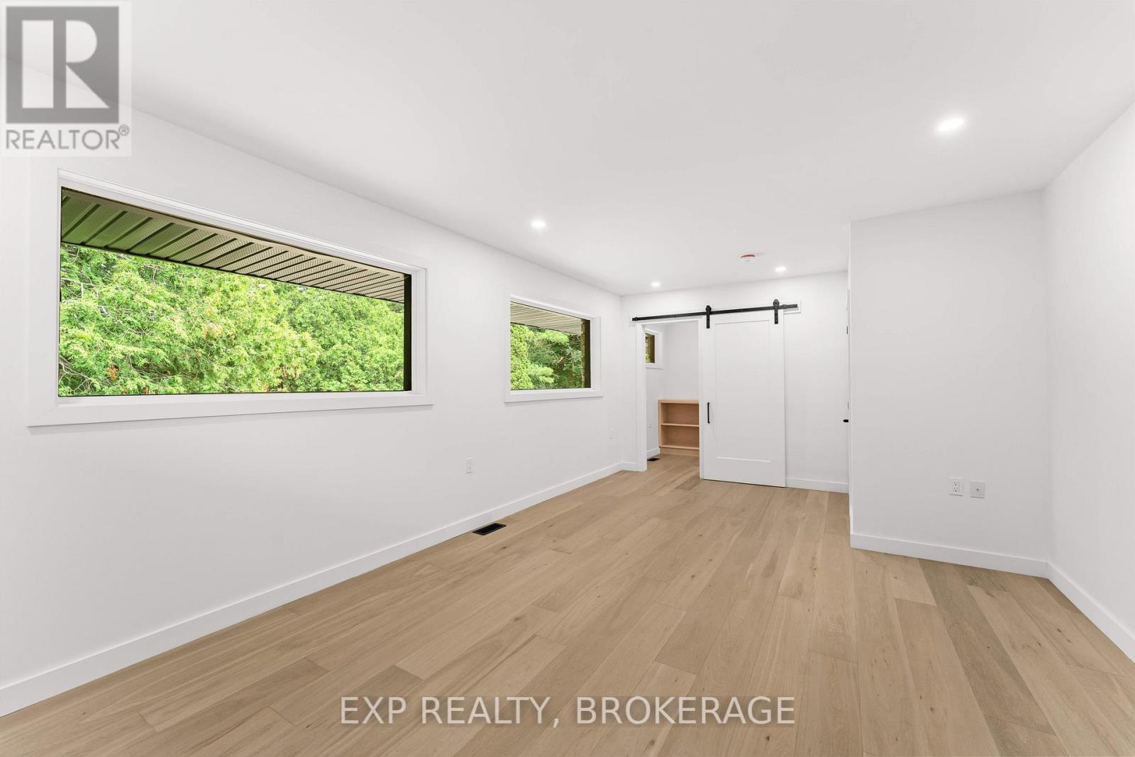1802 SYDENHAM ROAD - 19
