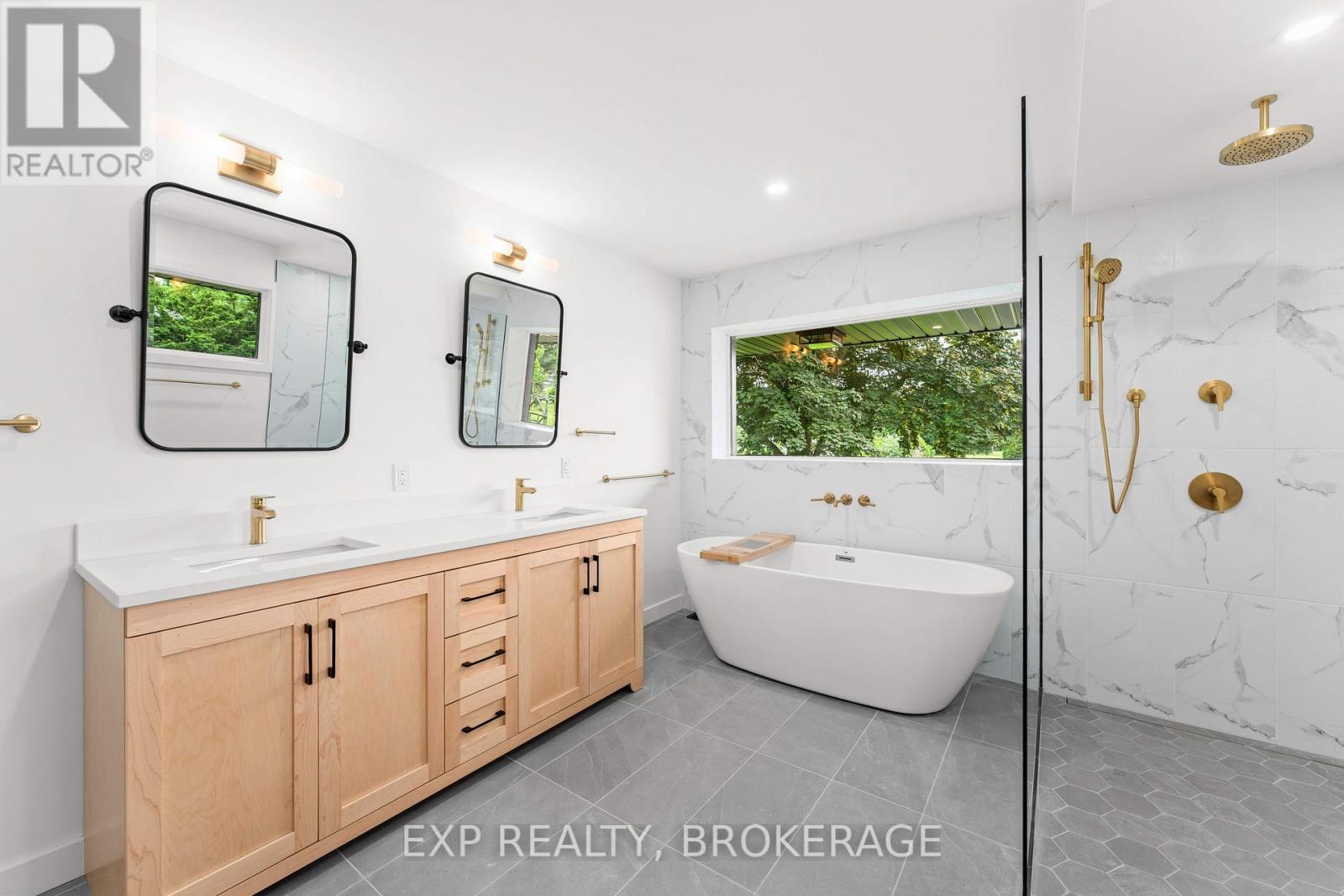 1802 SYDENHAM ROAD - 21