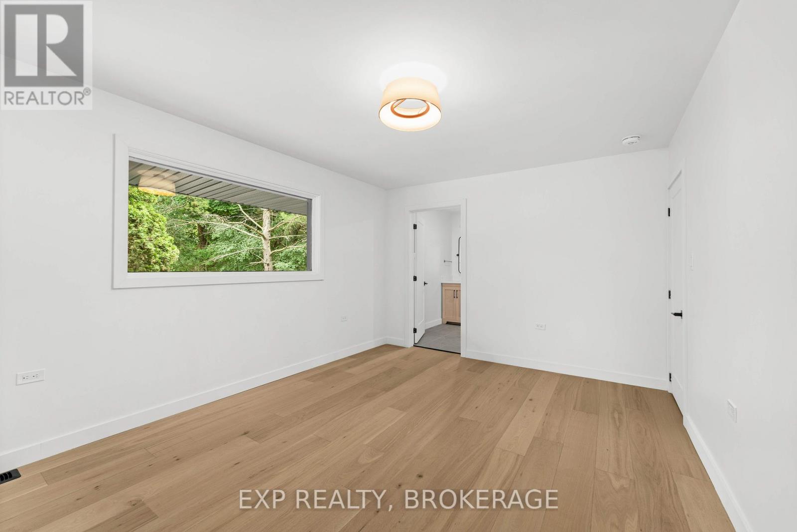 1802 SYDENHAM ROAD - 28