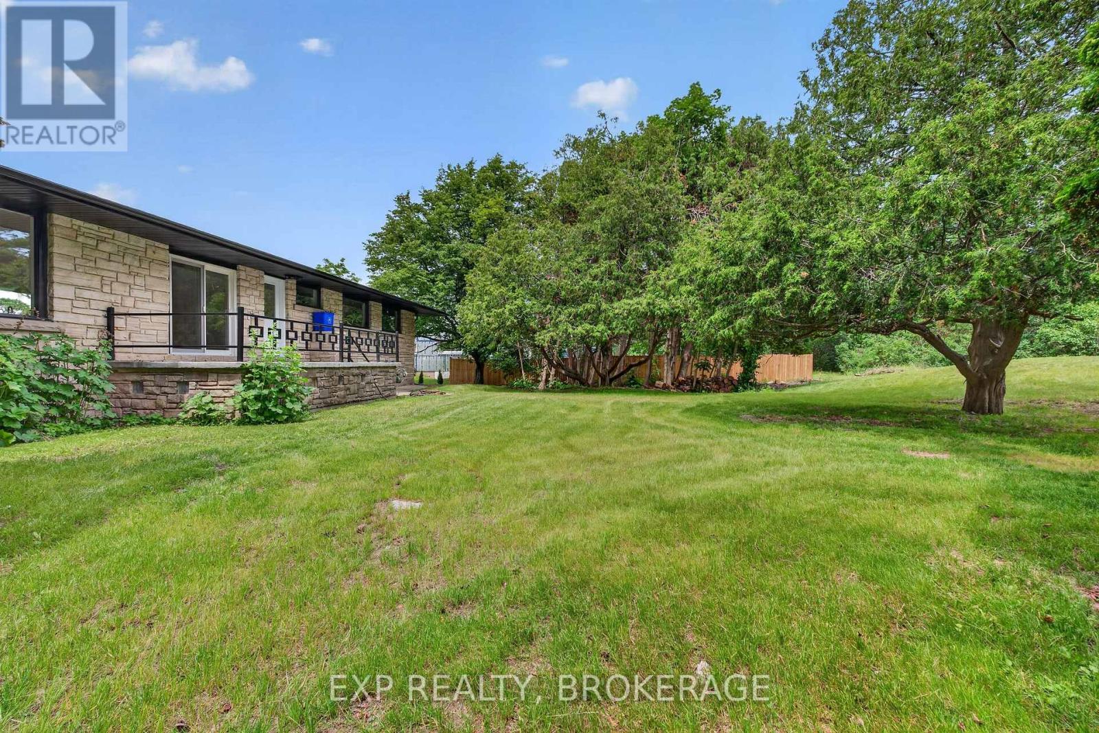 1802 SYDENHAM ROAD - 37