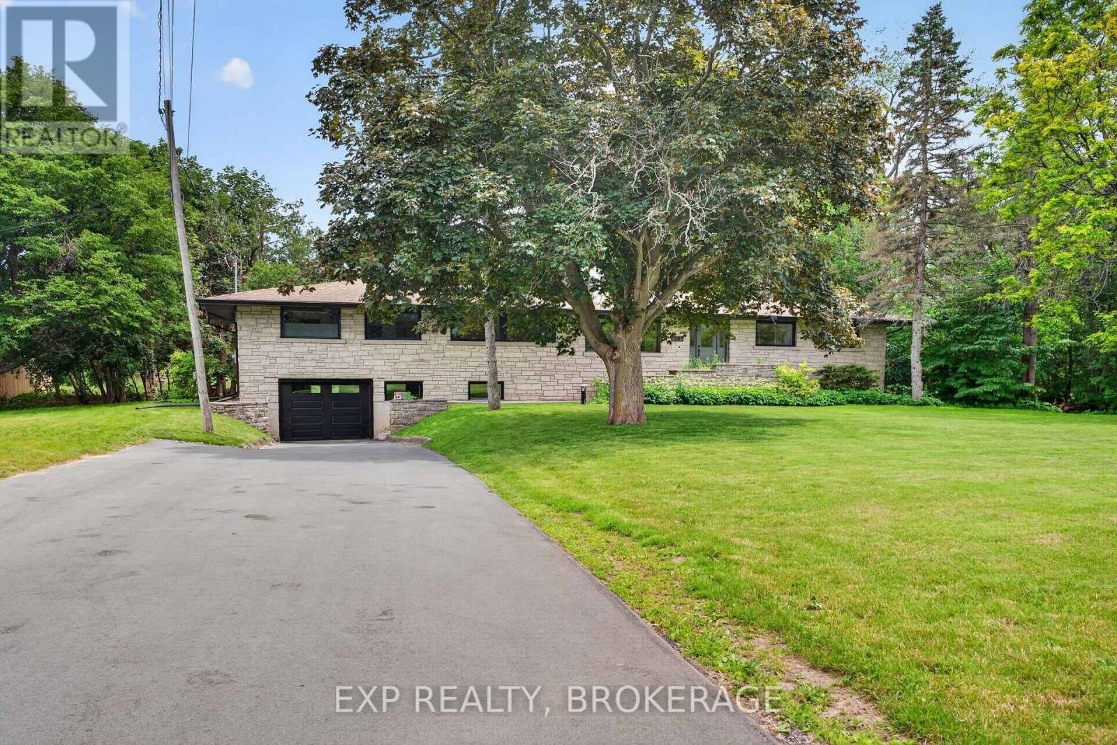 1802 SYDENHAM ROAD - 41