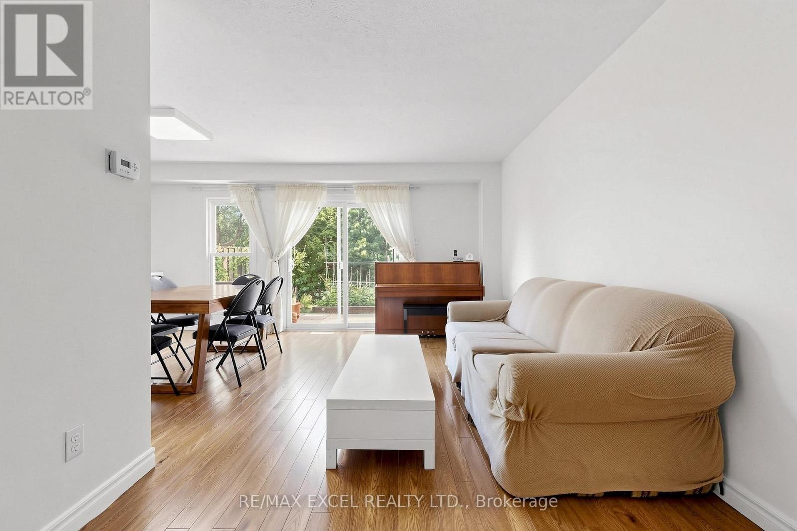 #91 1131 SANDHURST CIRCLE - 7