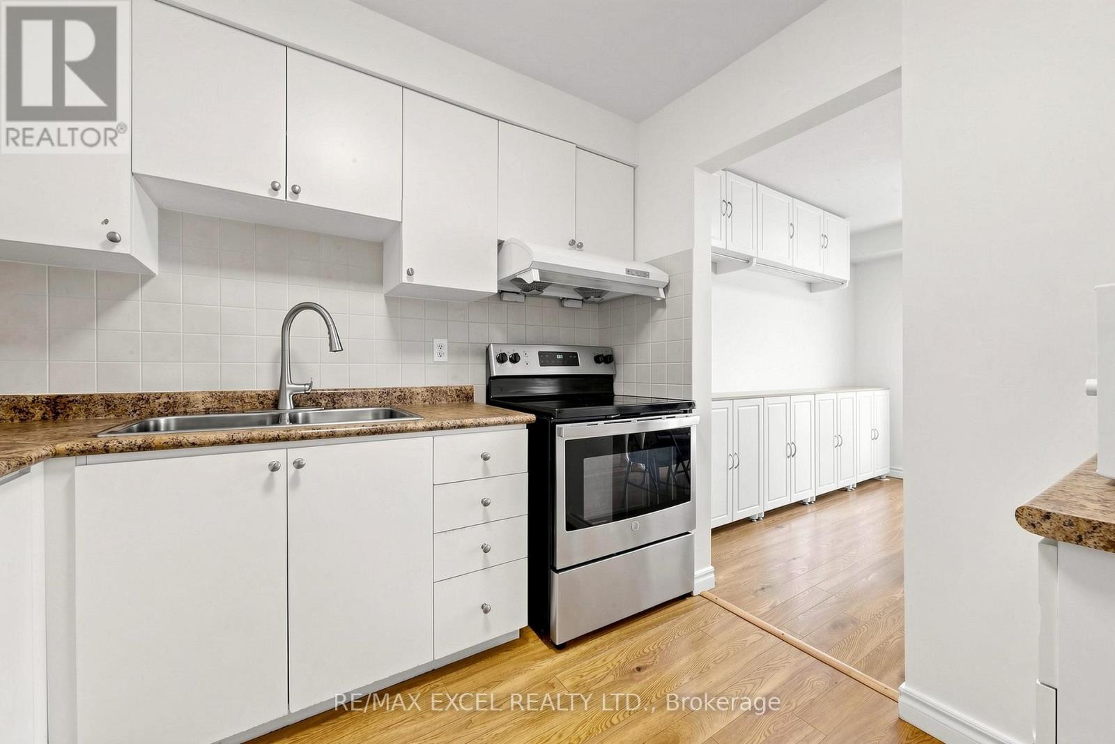 #91 1131 SANDHURST CIRCLE - 15