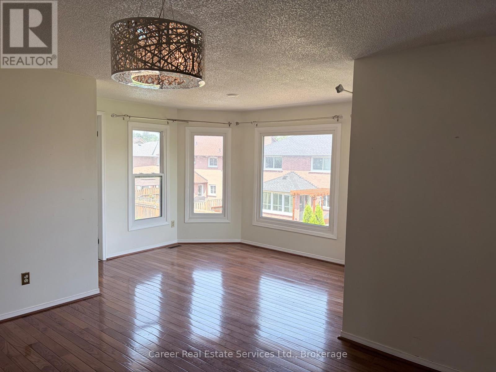 560 STEEPLE HILL - 15