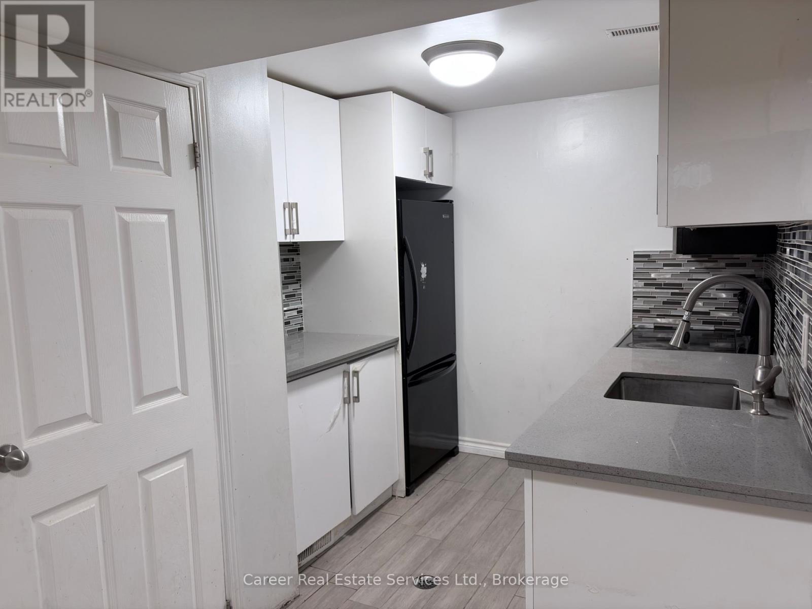 560 STEEPLE HILL - 27