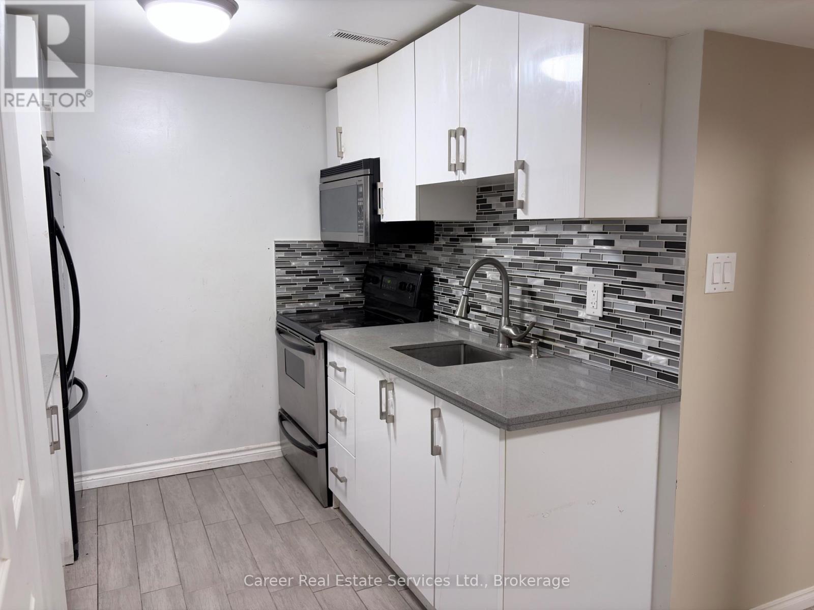 560 STEEPLE HILL - 28